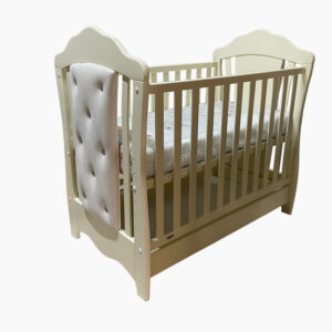 Pătuț bebe tapițat Bella 120 × 60 cm, din lemn masiv de fag, cu sertar încorporat