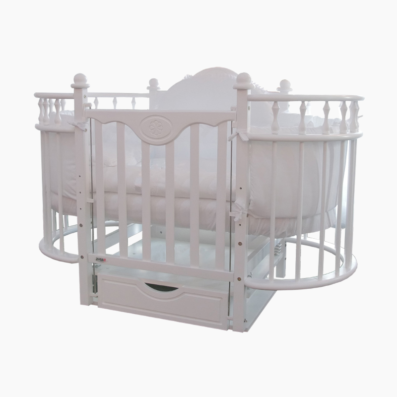Pătuț bebe Antonia alb Pătuț bebe Antonia alb din lemn masiv, loc de dormit 130 × 60 cm
