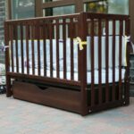 Pătuț bebe Oradea maro din lemn de arin, loc de dormit 120 × 60 cm, imaginea 4