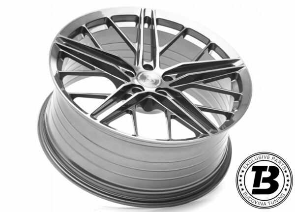 Jantă Vennom VFF.14 Brushed Gunmetal Dark așezată înclinat, cu obada la vedere