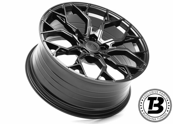 Jantă Vennom VFF.4 Satin Black pusă înclinat, cu spițele ramificate văzute de sus