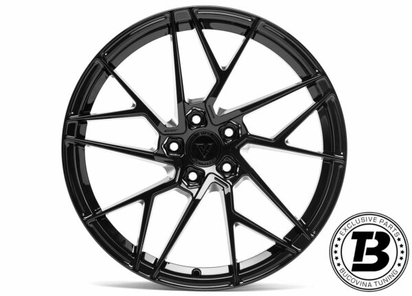Jantă Vennom VFF.7 Corsa Black privită frontal, cu cele cinci găuri de prindere