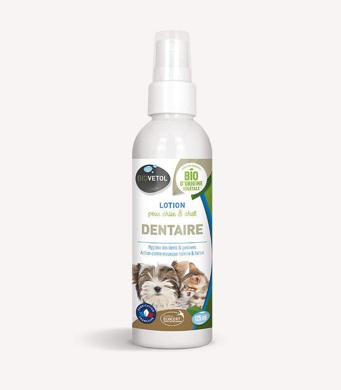 Loțiune spray dentară bio Biovetol pentru câini și pisici Flacon alb cu pulverizator de loțiune dentară bio Biovetol, cu un cățel și o pisică pe etichetă
