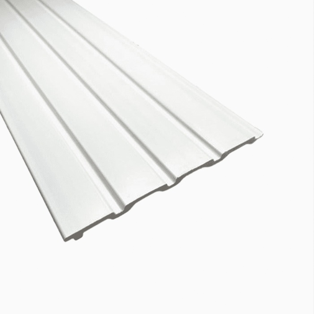 Panou riflat alb FDE123 Slim Panou riflat alb FDE123 Slim din polimer dur, vedere oblică a canelurilor fine