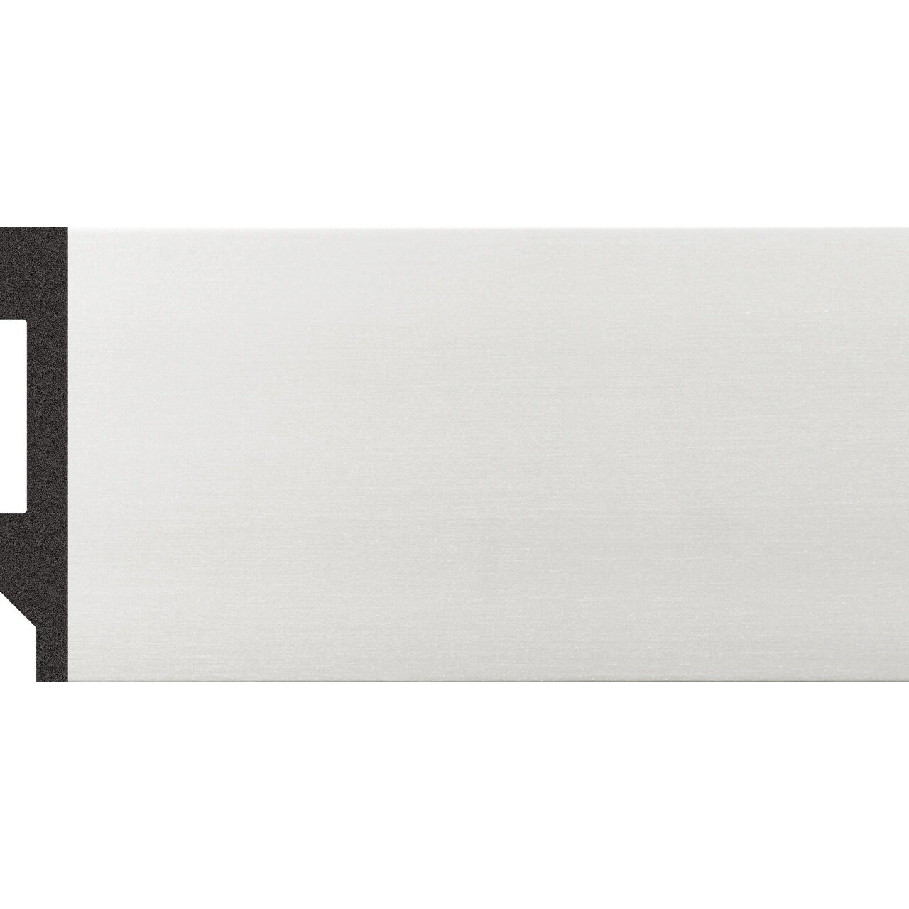 Plintă durcompozit JC133-C-608 argintie, efect sidef metalizat Plintă durcompozit JC133-C-608 argintie cu textură metalizată fină, secțiune de profil drept cu canal pentru cabluri