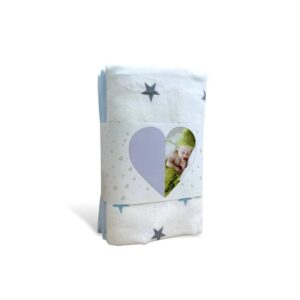 Set 2 scutece din flanel Stars albastru, împăturite în ambalaj cu banderolă de carton