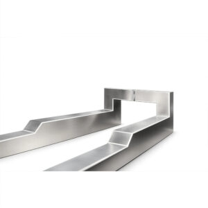 Mânere din inox satinat culcate, cu forma în trepte vizibilă pe lungime, vedere laterală
