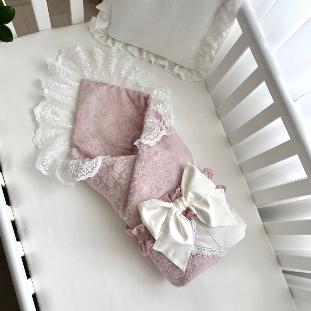 Păturică bebe Delux din bumbac satinat cu dantelă, roz, 80 × 80 cm, vedere de ansamblu Păturică bebe Delux din bumbac satinat cu dantelă, roz, 80 × 80 cm, vedere de ansamblu