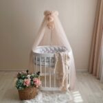 Baldachin din tul pentru pătuț bebe, vanilie, vedere de ansamblu