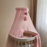 Baldachin din tul pentru pătuț bebe, roz, textura materialului