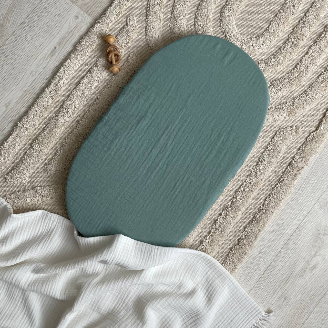 Cearșaf pentru cărucior din muselină verde închis, 45 × 80 cm, vedere de ansamblu Cearșaf pentru cărucior din muselină verde închis, 45 × 80 cm, vedere de ansamblu