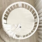 Husă de saltea rotundă pentru pătuț, milky, 70 × 70 cm, vedere de ansamblu