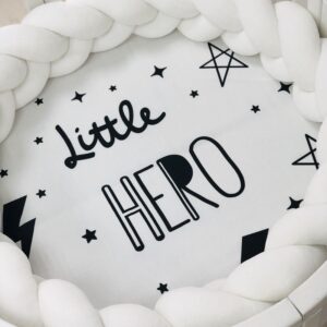 Husă de saltea rotundă pentru pătuț, Little hero, 70 × 70 cm, elastic pe toată circumferința