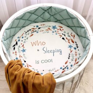 Husă de saltea rotundă pentru pătuț, Sleeping is cool, 70 × 70 cm, elastic pe toată circumferința
