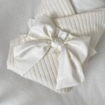 Păturică bebe din satin și material tricotat, milky, 75 × 100 cm, detaliu al modelului