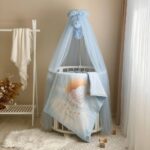 Păturică bebe din satin și velur cu pilotă, elefant albastru, 80 × 100 cm, detaliu al modelului