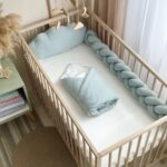 Pernuță decorativă pentru pătuț bebe, Norișor mentă, din țesătură waffle, prezentare
