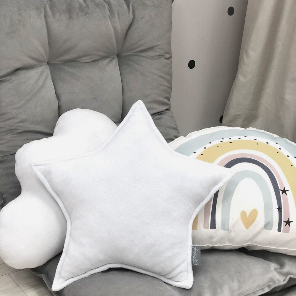 Pernuță decorativă pentru pătuț bebe, Steluță albă, din velur fin, vedere de ansamblu Pernuță decorativă pentru pătuț bebe, Steluță albă, din velur fin, vedere de ansamblu