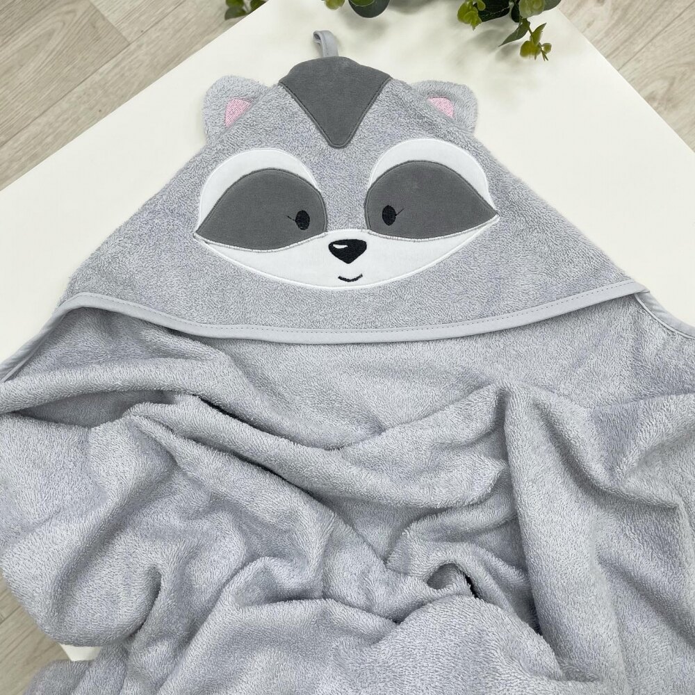 Prosop cu glugă din bumbac pentru copii, model Raton, 80 × 100 cm, vedere de ansamblu Prosop cu glugă din bumbac pentru copii, model Raton, 80 × 100 cm, vedere de ansamblu