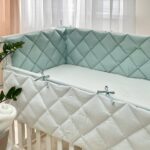 Apărătoare laterală pentru pătuț din 4 piese, mentă, poplin, detaliu al modelului