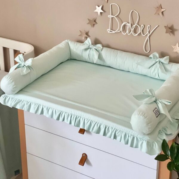 Saltea de înfășat cu role laterale, mentă, 60 × 80 × 10 cm, detaliu al modelului