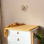 Saltea pentru masă de înfășat, muștar, 70 × 80 × 3 cm, detaliu al modelului