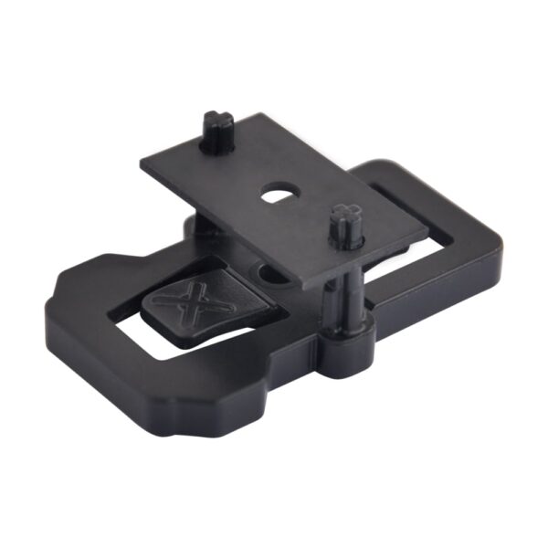 Clip Ligo S din plastic negru, cu placă superioară găurită, două știfturi în cruce și clapetă cu X în bază