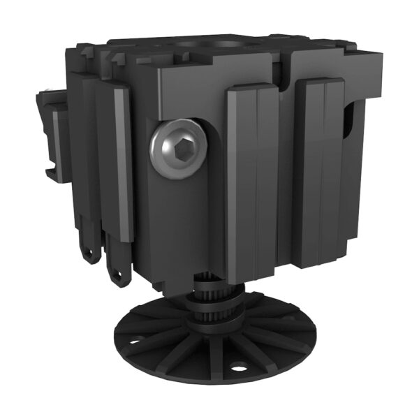 Randare de aproape a elementului Top Cube pentru plintă, cu lamelele verticale, șurubul imbus și talpa rotundă