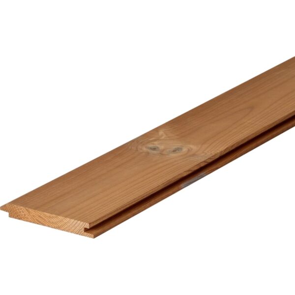 Scândură de lambriu Lunawood Luna Edge din lemn tratat termic, brun-caramel, cu noduri și îmbinare nut și feder, în perspectivă pe alb