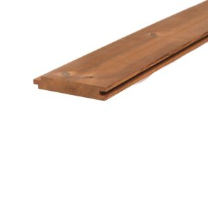 Scândură Luna Panel System de 19 × 117 mm din pin tratat termic brun-caramel, cu canalul de îmbinare pe muchie și noduri mici