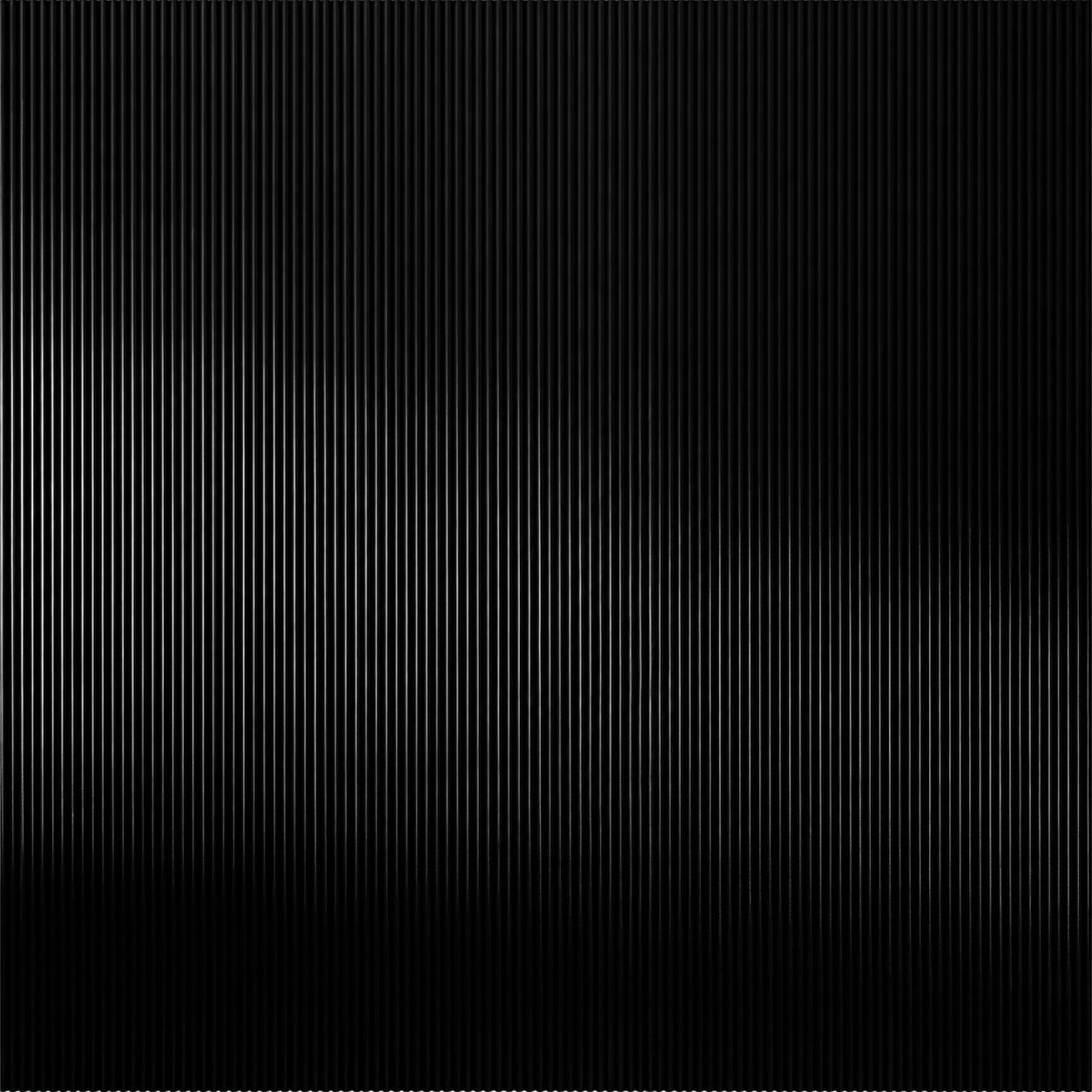 Panou riflat JP-15-S Piano Black Panou JP-15-S Piano Black văzut frontal, caneluri verticale negre lucioase cu reflexii fine