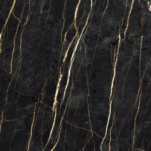 Decorul Rocko R258 Lorento Noir văzut din față: marmură neagră brăzdată de vinișoare aurii și albe, aproape verticale