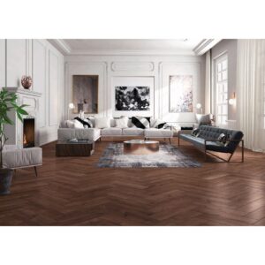 Living clasic alb cu șemineu și canapele deschise, pe parchet laminat în spic nuc Classen Herringbone Manor 62709