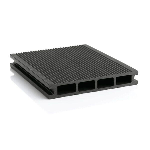 Placă decking WPC neagră, fața cu striații fine și patru goluri la capăt