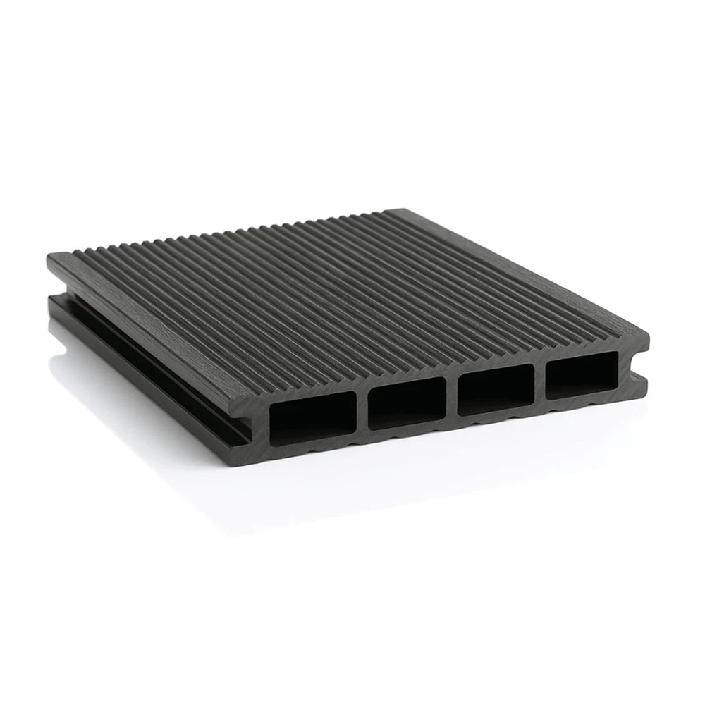Placă decking WPC ECO neagră Placă decking WPC neagră, fața cu striații fine și patru goluri la capăt