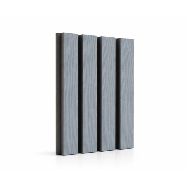 Riflaj WPC exterior gri închis cu patru lamele pe fond negru, așezat vertical