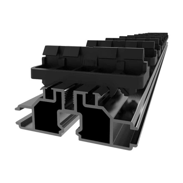 Șină Perfect Rail 24 din aluminiu negru, cu cele două camere ale profilului și clemele de plastic înșirate deasupra