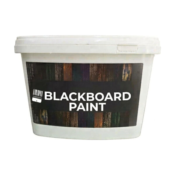 Găleată albă de vopsea cu efect de tablă de scris, cu eticheta Blackboard Paint